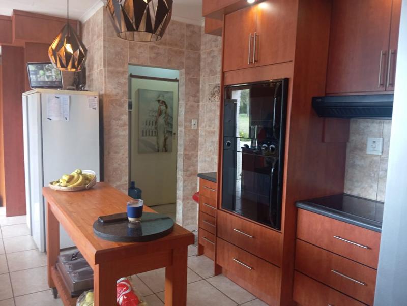 7 Bedroom Property for Sale in Deneysville Free State